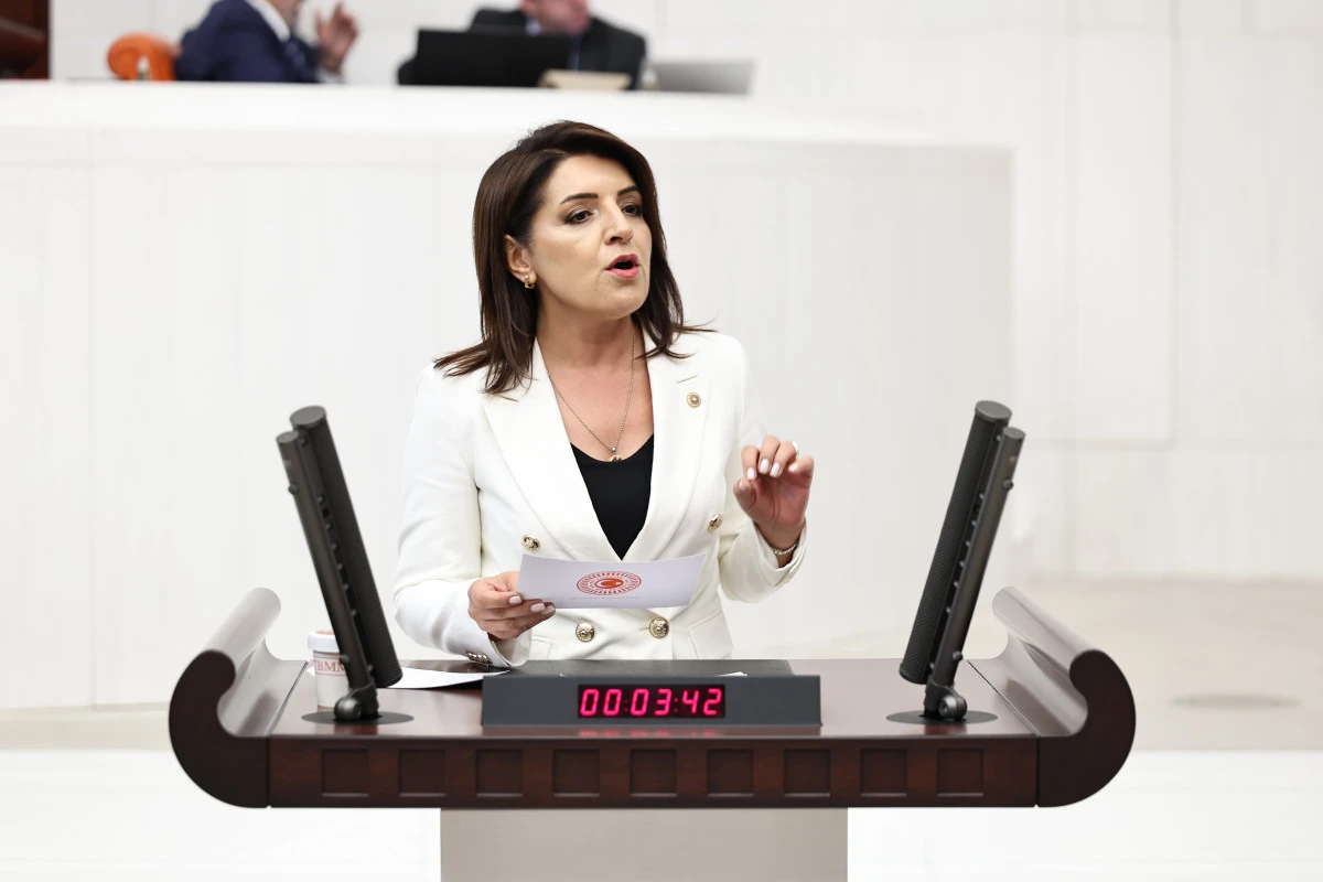 HER 100 LİRANIN 48 TL&rsquo;Sİ HAZİNE&rsquo;YE!