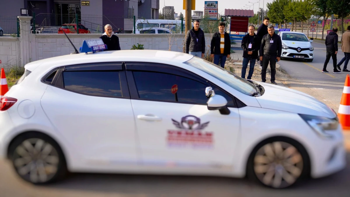 İL MİLLÎ EĞİTİM MÜDÜRÜ DİREKSİYON UYGULAMA SINAVLARINI İNCELEDİ