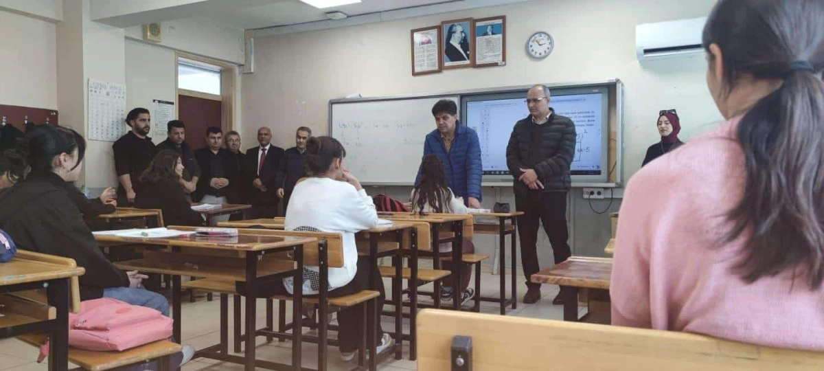 İL MİLL&Icirc; EĞİTİM M&Uuml;D&Uuml;R&Uuml; MUHAMMED &Ouml;ZDEMİRCİ, ERDEMLİ İL&Ccedil;EMİZDE &Ccedil;EŞİTLİ ZİYARETLER GER&Ccedil;EKLEŞTİRDİ