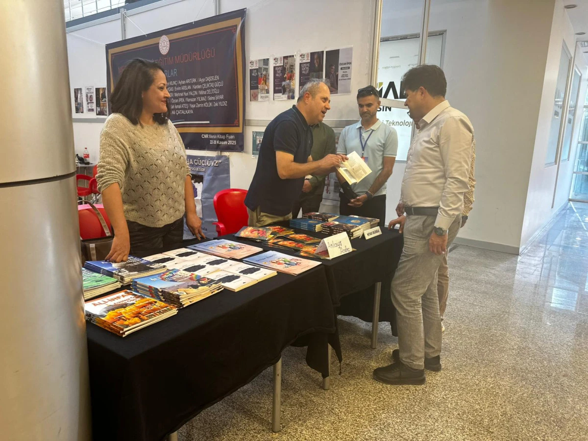 İL MİLLÎ EĞİTİM MÜDÜRÜ MUHAMMED ÖZDEMİRCİ, ÖĞRETMEN YAZARLARLA BİR ARAYA GELDİ