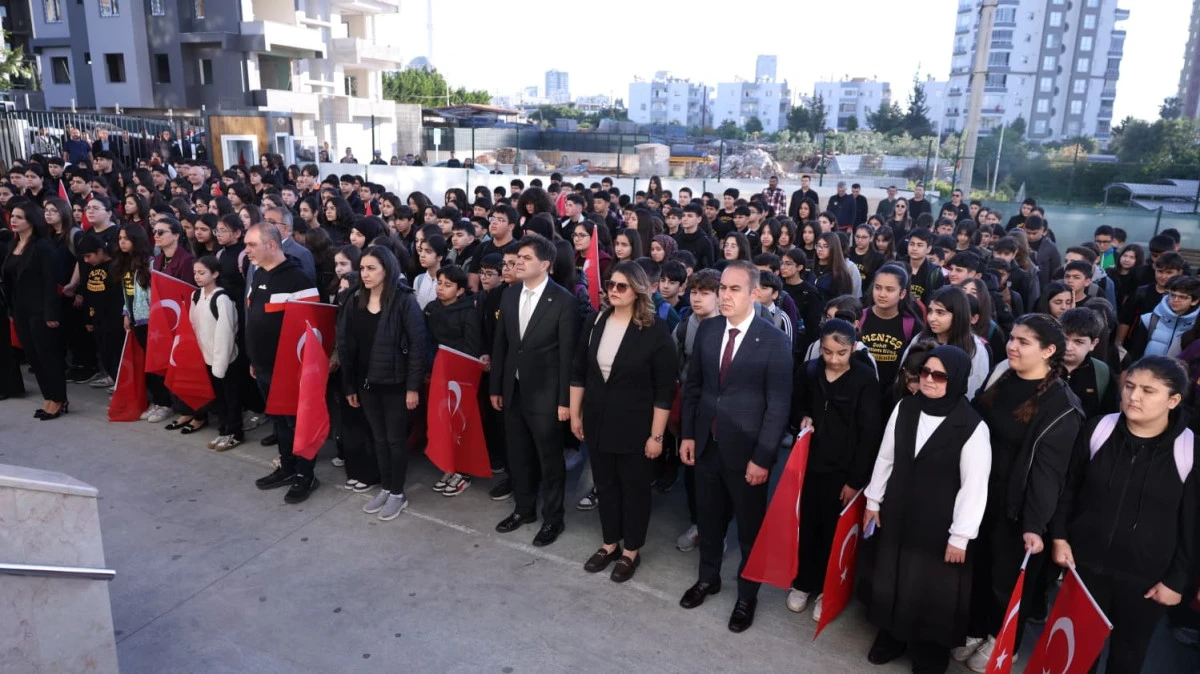 İL MİLL&Icirc; EĞİTİM M&Uuml;D&Uuml;R&Uuml; MUHAMMED &Ouml;ZDEMİRCİ, YENİŞEHİR ŞEHİT OSMAN K&Ouml;SE ORTAOKULUNU ZİYARET ETTİ