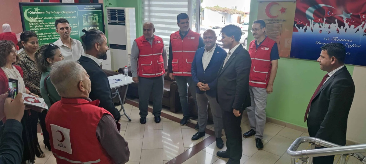 İL MİLLÎ EĞİTİM MÜDÜRÜ ÖZDEMİRCİ, KIZILAY’IN KAN BAĞIŞI ETKİNLİĞİNE KATILDI