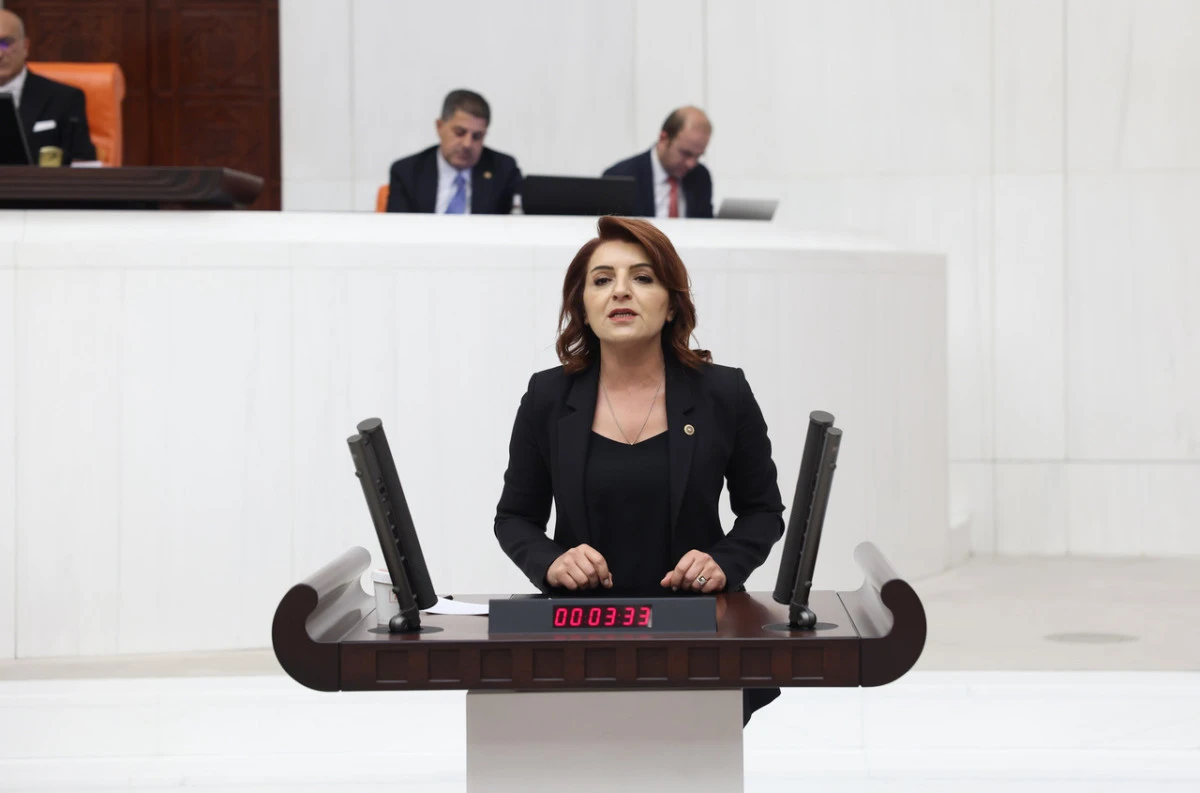 ‘İNTİHAR EDEN ÇOCUKLARA SAHA ZİYARETİ Mİ YAPIYORSUNUZ?’