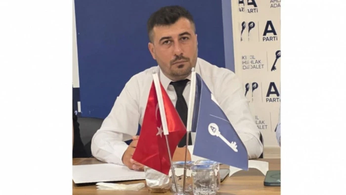 İSA AK: TEMİZ SİYASETİN EN B&Uuml;Y&Uuml;K TEMİNATI ŞEFFAFLIKTIR