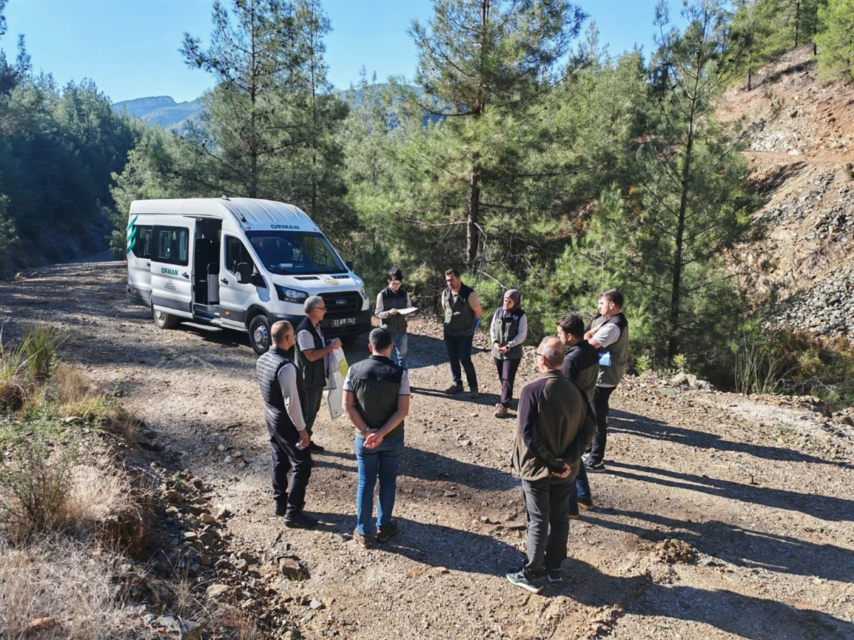 İŞLETME ŞEFLERİNİN REFİKLİK EĞİTİMLERİ ARAZİDE UYGULAMALI OLARAK DEVAM EDİYOR