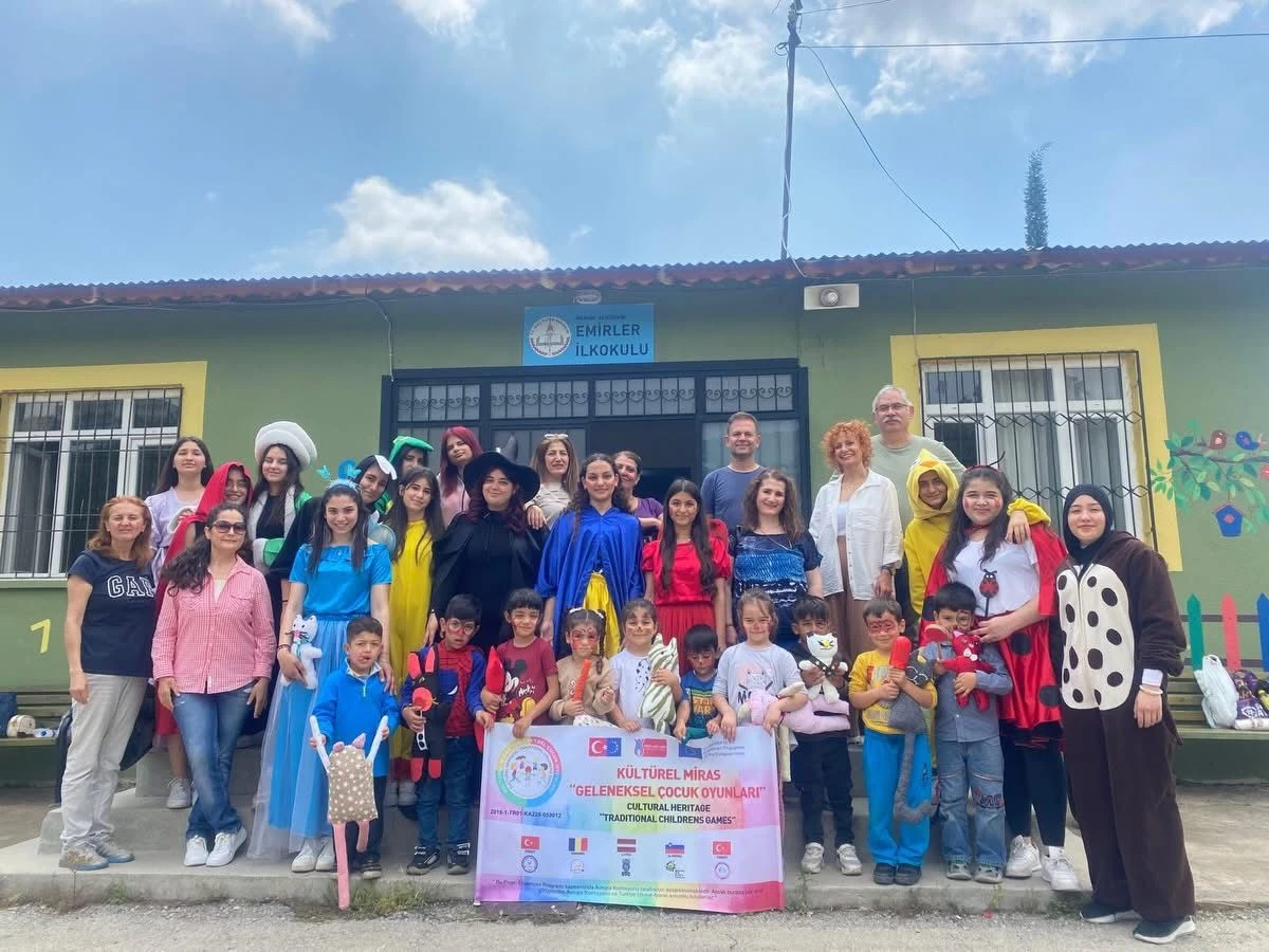&lsquo;İYİLİĞİN G&Uuml;C&Uuml;&rsquo; ADLI &Ccedil;OCUK TİYATROSU SERGİLENDİ