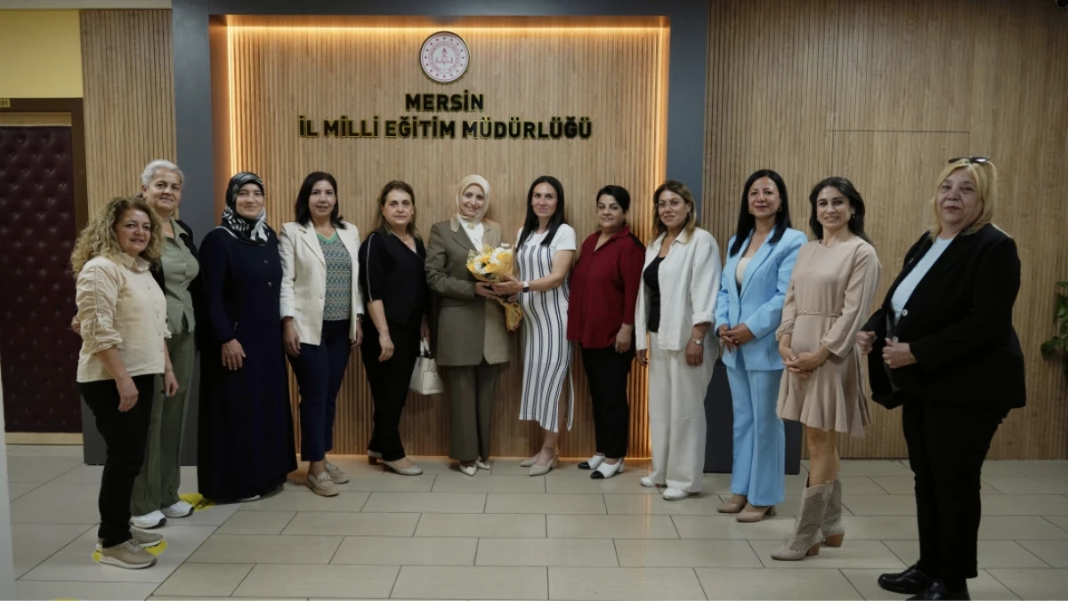 KADIN MUHTARLAR, İL MİLLÎ EĞİTİM MÜDÜRÜ FAZİLET DURMUŞ'U MAKAMDA ZİYARET ETTİ