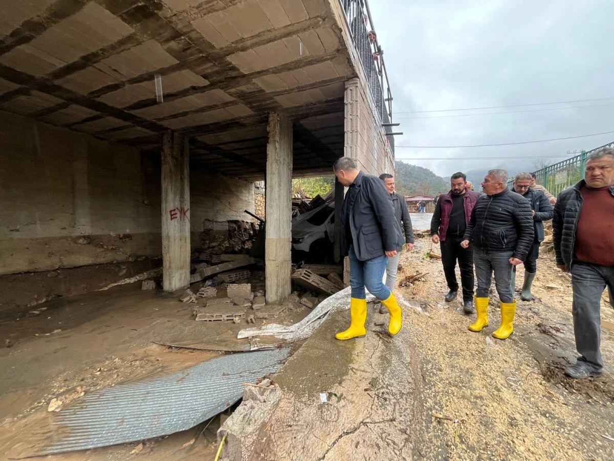 KIRATLI: &lsquo;CUMHURBAŞKANIMIZ LİDERLİĞİNDE YARALARI EN KISA S&Uuml;REDE SARACAĞIZ&rsquo;