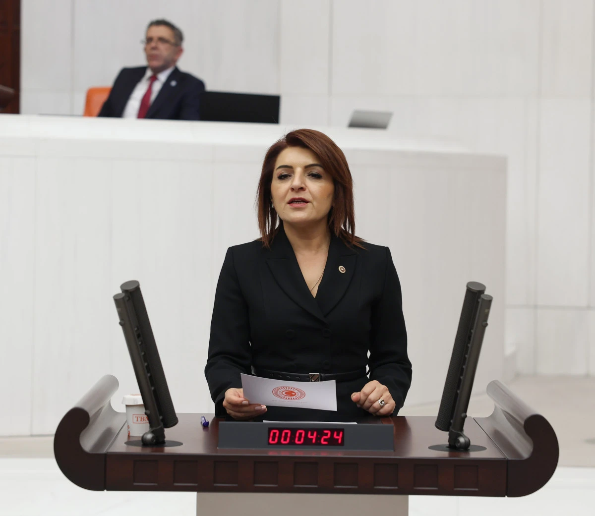 KÜRESEL BELİRSİZLİK Mİ? YERLİ BECERİKSİZLİK Mİ?