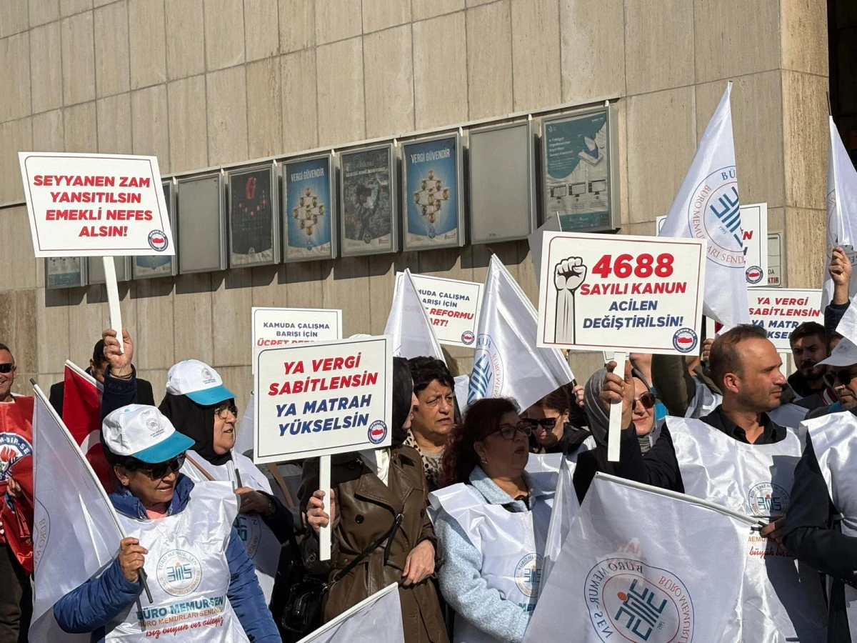 MEMUR-SEN MERSİN&rsquo;DEN MAAŞ VE TOPLU S&Ouml;ZLEŞME TEPKİSİ: &lsquo;&Uuml;CRETTE DENGESİZLİK, GELİRDE ADALETSİZLİK BİTSİN&rsquo;