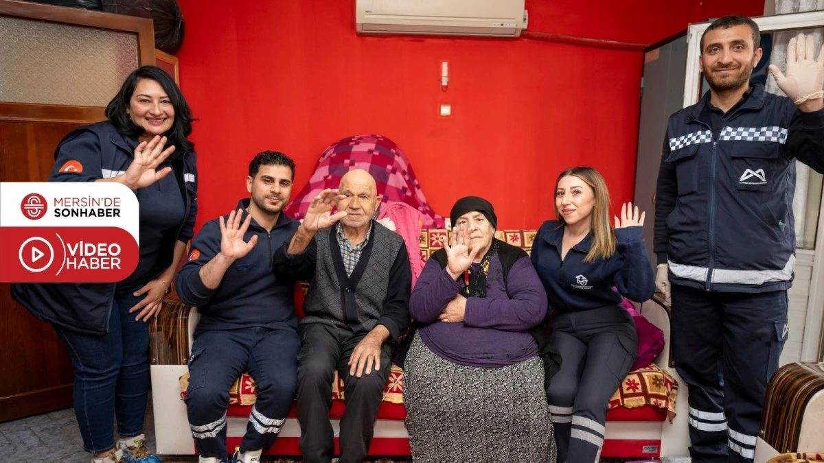 MERSİN B&Uuml;Y&Uuml;KŞEHİR BAYRAM SEVİNCİNİ YAŞ ALMIŞ YURTTAŞLARIN EVLERİNE TAŞIDI 