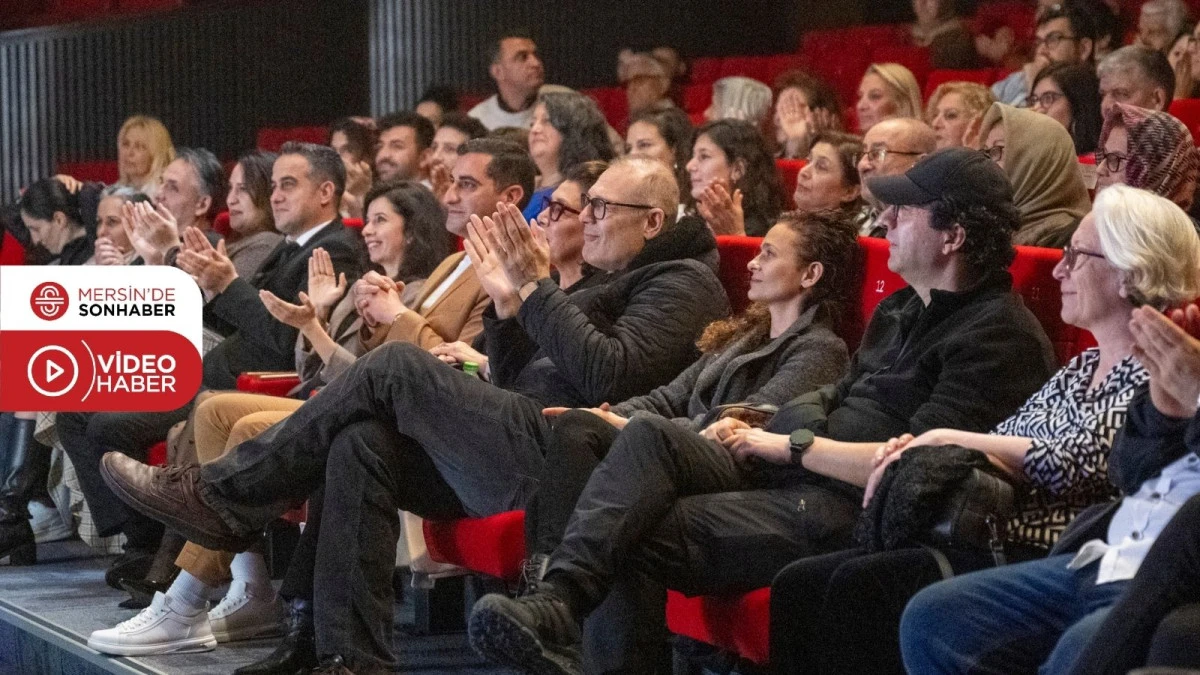 MERSİN B&Uuml;Y&Uuml;KŞEHİR BELEDİYESİ SEHİR TİYATROSU&rsquo;NUN TİYATRO SE&Ccedil;KİSİ &lsquo;EYVAH NADİR&rsquo; İLE ALKIŞLAR EŞLİĞİNDE FİNAL YAPTI