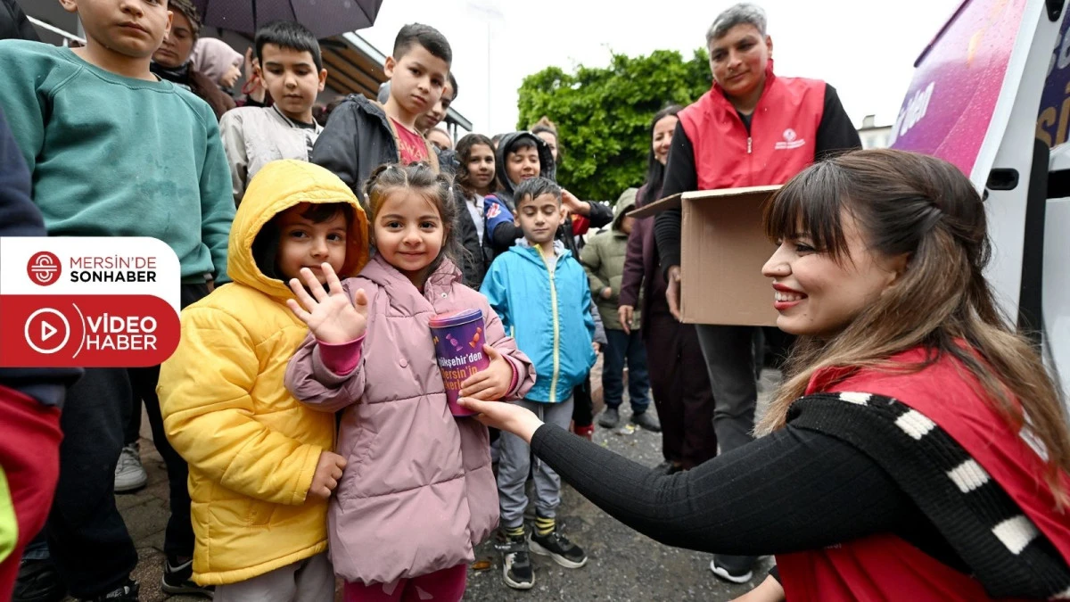 MERSİN B&Uuml;Y&Uuml;KŞEHİR&rsquo;DEN 13 İL&Ccedil;EDE 60 BİN &Ccedil;OCUĞA BAYRAM HEDİYESİ