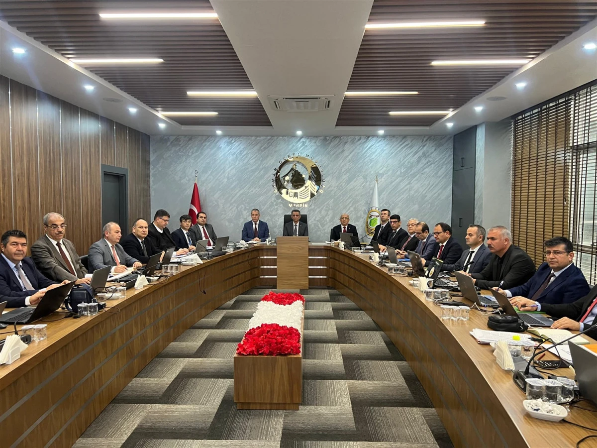 MERSİN ORMAN B&Ouml;LGE M&Uuml;D&Uuml;RL&Uuml;Ğ&Uuml;NDE DEĞERLENDİRME TOPLANTISI GER&Ccedil;EKLEŞTİRİLDİ