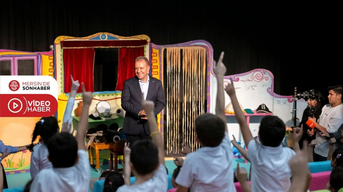 MERSİN ŞEHİR TİYATROSU, BİNLERCE SEYİRCİ İLE &lsquo;27 MART D&Uuml;NYA TİYATRO G&Uuml;N&Uuml;&rsquo;N&Uuml; KUTLAMANIN GURURUNU YAŞIYOR