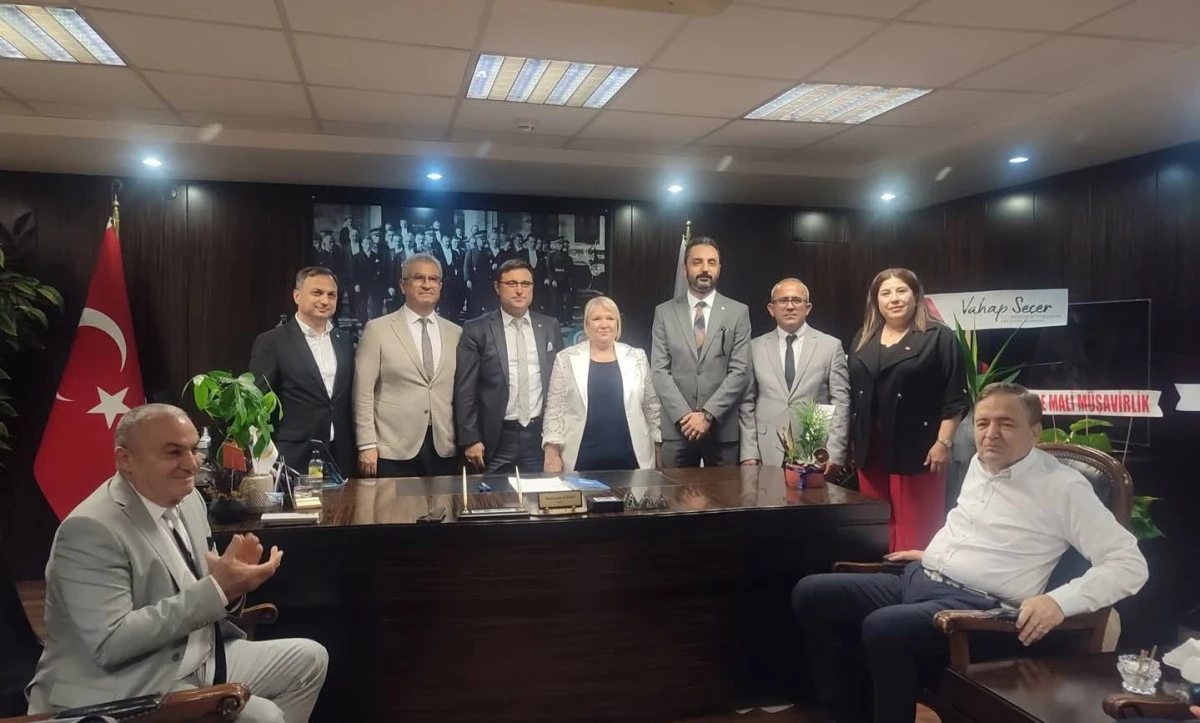 MERSİN SMMMO BAŞKANI TÜRKİLİ, YENİ YÖNETİMİ TANITTI VE KURBAN BAYRAMINI KUTLADI