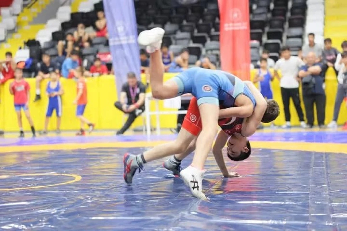 MERSİN ÜLKÜ OCAKLARI’NDAN ‘ALPARSLAN TÜRKEŞ GÜREŞ TURNUVASI’