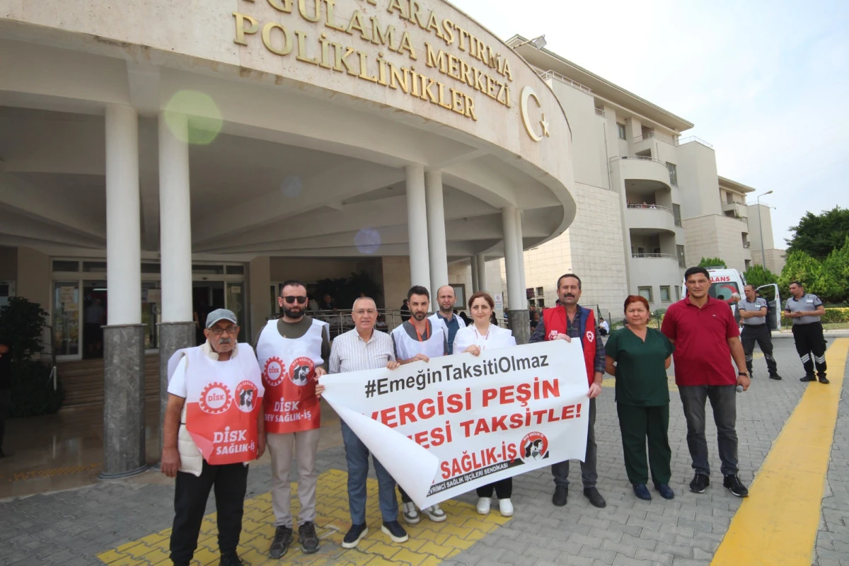 MERSİN ÜNİVERSİTESİ HASTANESİ SAĞLIK EMEKÇİLERİNDEN ‘EŞİT İŞE EŞİT ÜCRET’ ÇAĞRISI