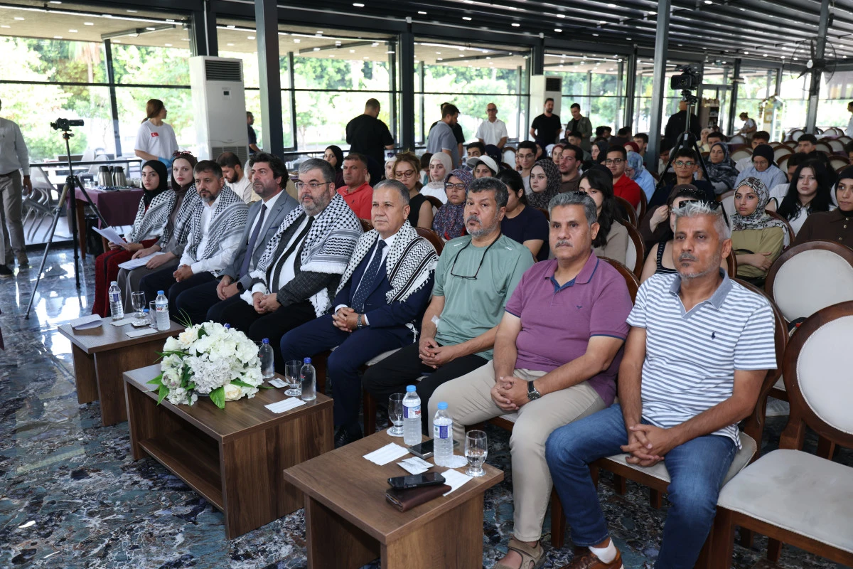 MERSİN &Uuml;NİVERSİTESİ&rsquo;NDE GAZZE İ&Ccedil;İN BİLİM KAFE ETKİNLİĞİ D&Uuml;ZENLENDİ