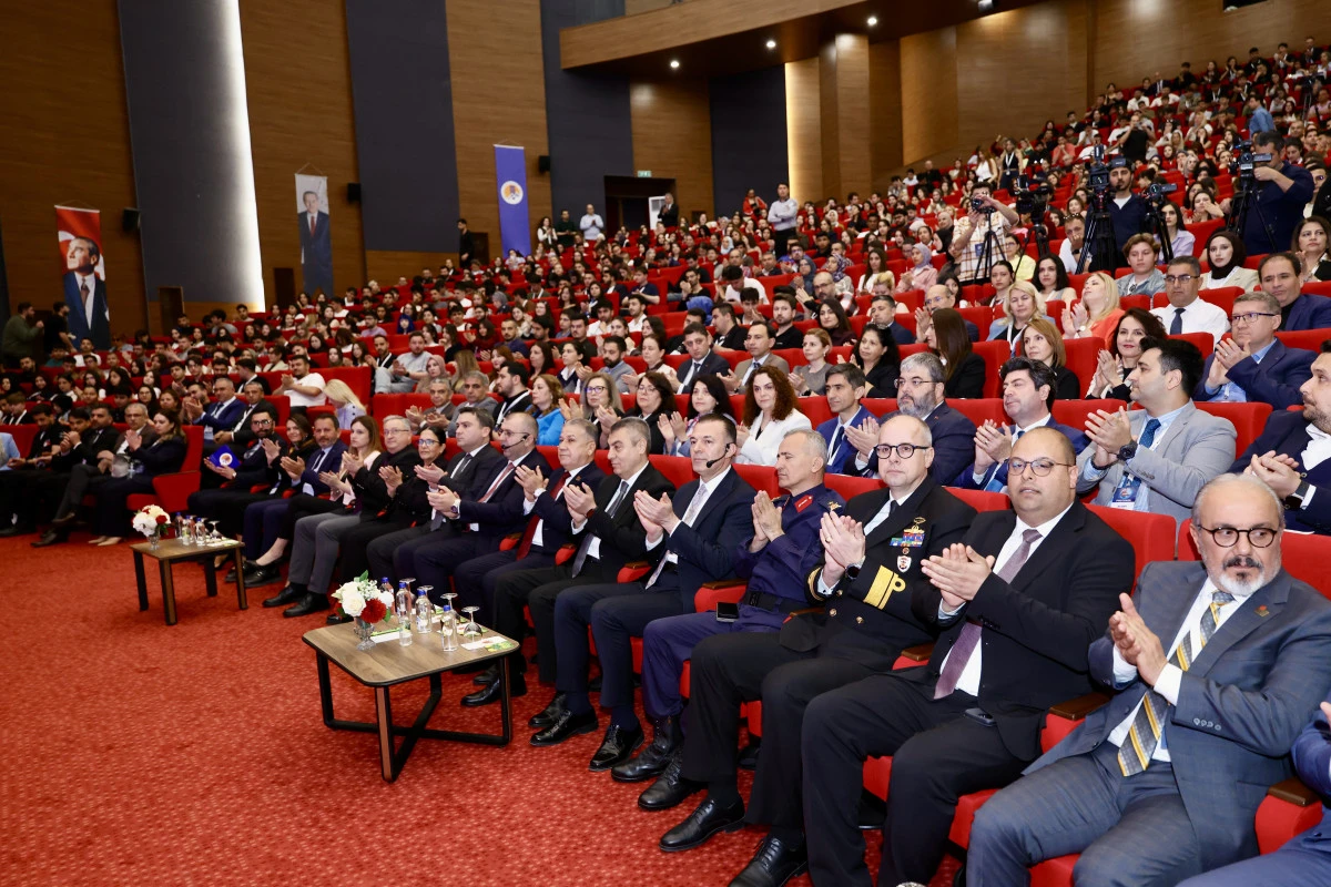 MERSİN &Uuml;NİVERSİTESİ&rsquo;NDE &lsquo;MİLLİ TEKNOLOJİ ZİRVESİ&rsquo; D&Uuml;ZENLENDİ