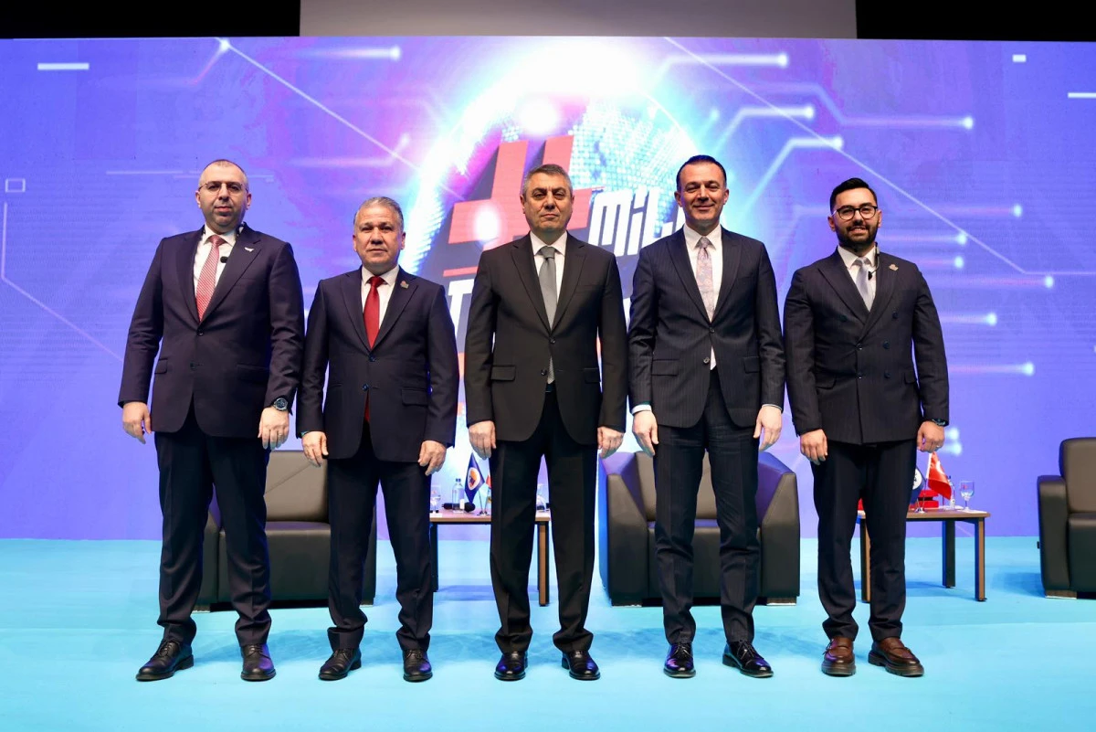 MERSİN VALİLİĞİ&rsquo;NDEN YOĞUN MESAİ: ZİRVEDEN EĞİTİM ZİYARETLERİNE, KOORDİNASYONDAN SOSYAL BULUŞMALARA