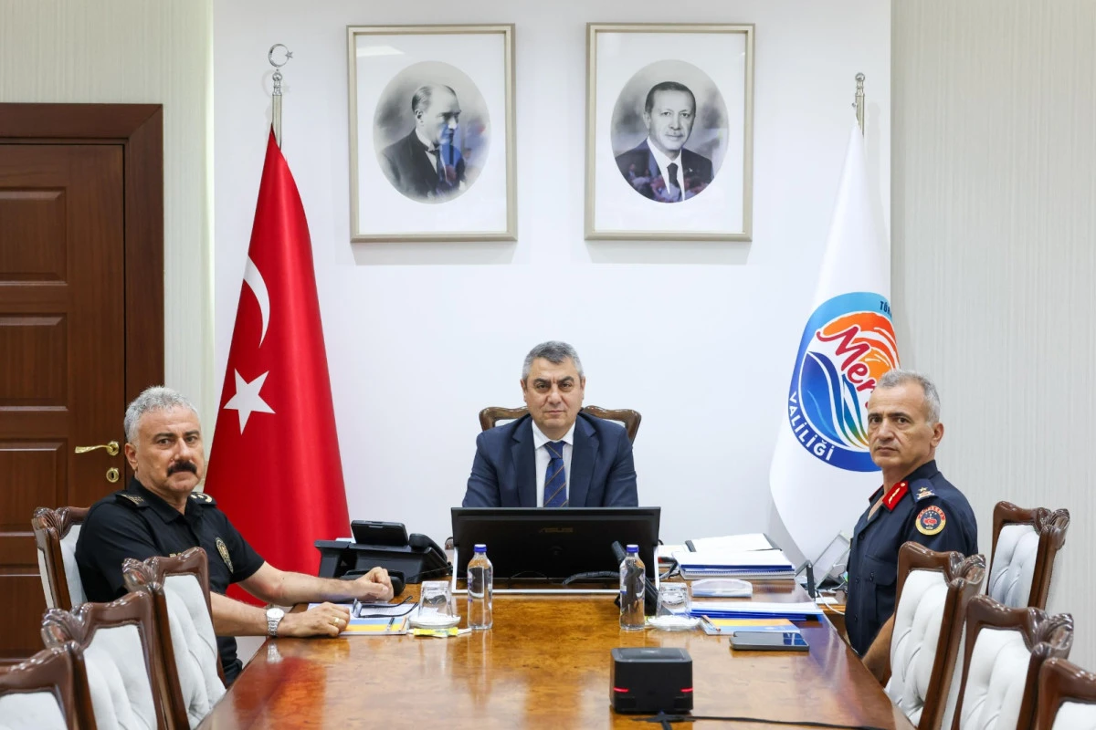 MERSİN VALİSİ ATİLLA TOROS&rsquo;TAN G&Uuml;VENLİK, SAĞLIK VE KOORDİNASYON ODAKLI YOĞUN PROGRAM