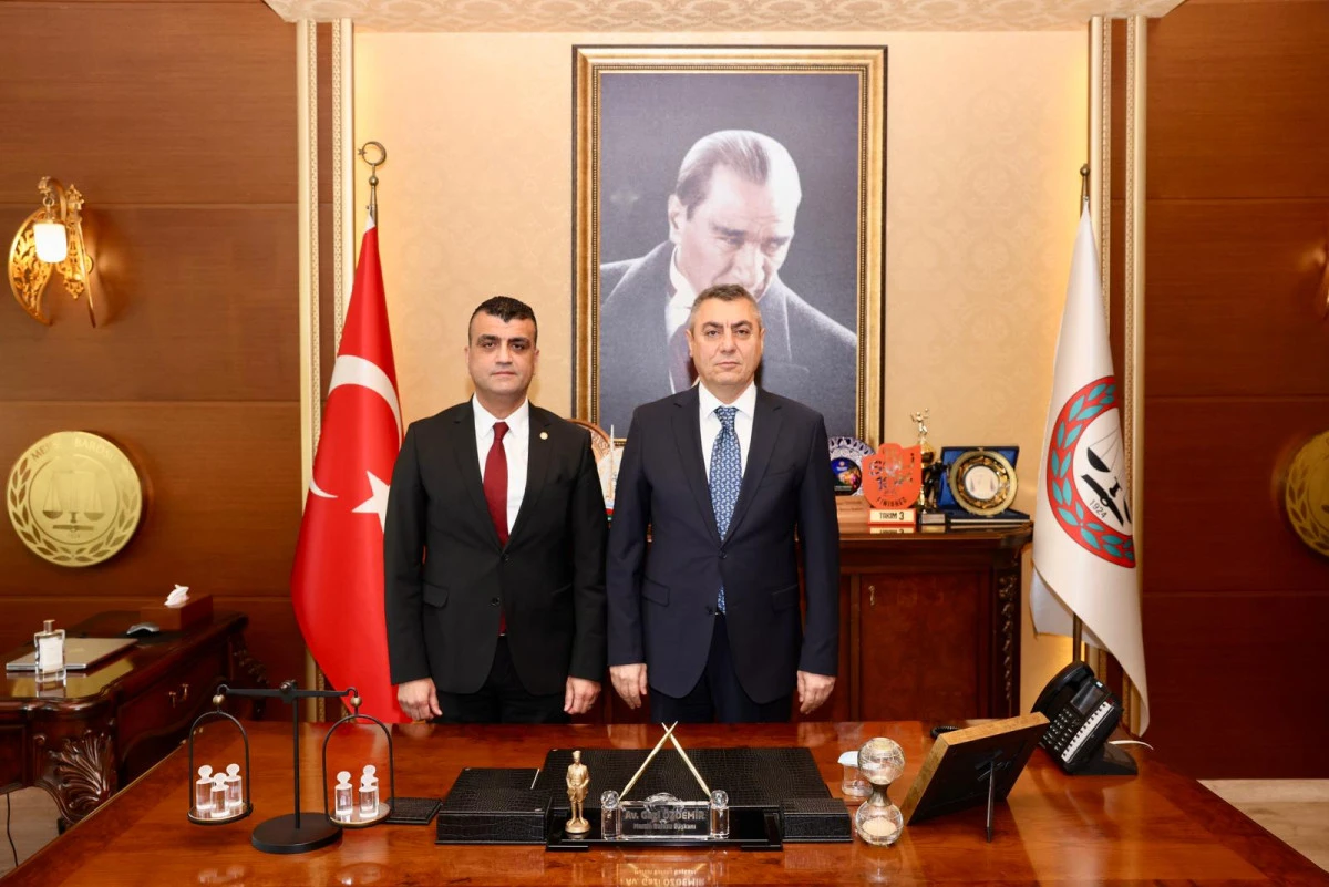 MERSİN VALİSİ TOROS İLE AKDENİZ KAYMAKAMI ŞENER&rsquo;DEN, BARO BAŞKANI &Ouml;ZDEMİR&rsquo;E ZİYARET