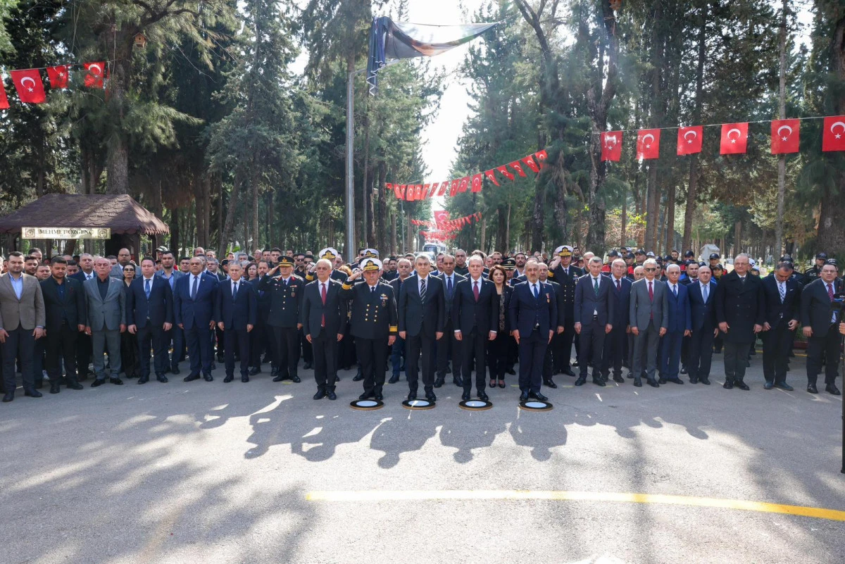 MERSİN&rsquo;DE 18 MART ŞEHİTLERİ ANMA G&Uuml;N&Uuml; VE &Ccedil;ANAKKALE DENİZ ZAFERİ T&Ouml;RENİ D&Uuml;ZENLENDİ