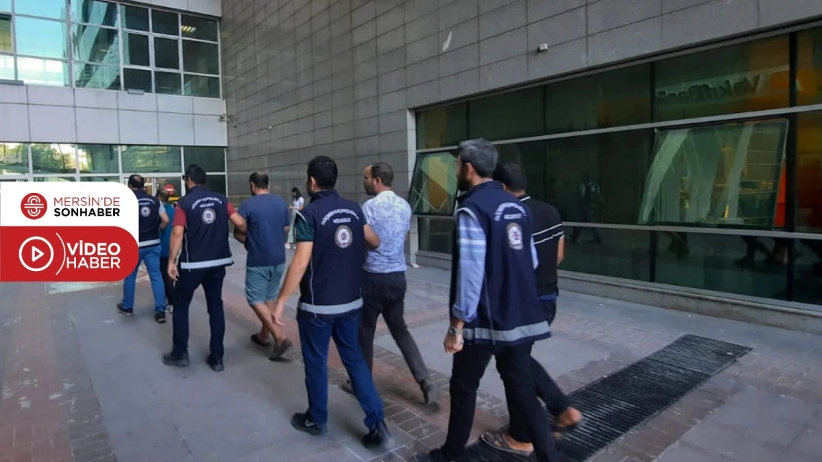 MERSİN’DE DÜZENSİZ GÖÇMEN OPERASYONU: 14 KİŞİ DEPORT EDİLDİ, 4 ŞÜPHELİ TUTUKLANDI