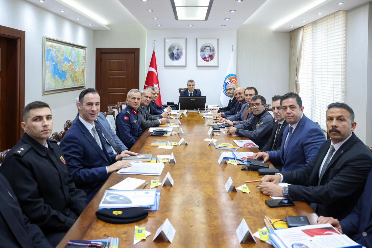 MERSİN&rsquo;DE G&Uuml;VENLİK VE ASAYİŞ TOPLANTILARI İLE İFTAR PROGRAMLARI GER&Ccedil;EKLEŞTİRİLDİ