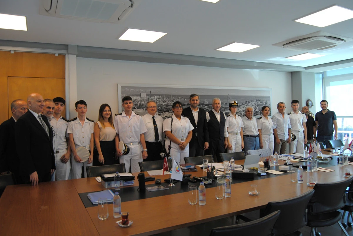 MERSİNLİ GENÇ DENİZCİLER ERASMUS STAJI İÇİN İTALYA YOLCUSU