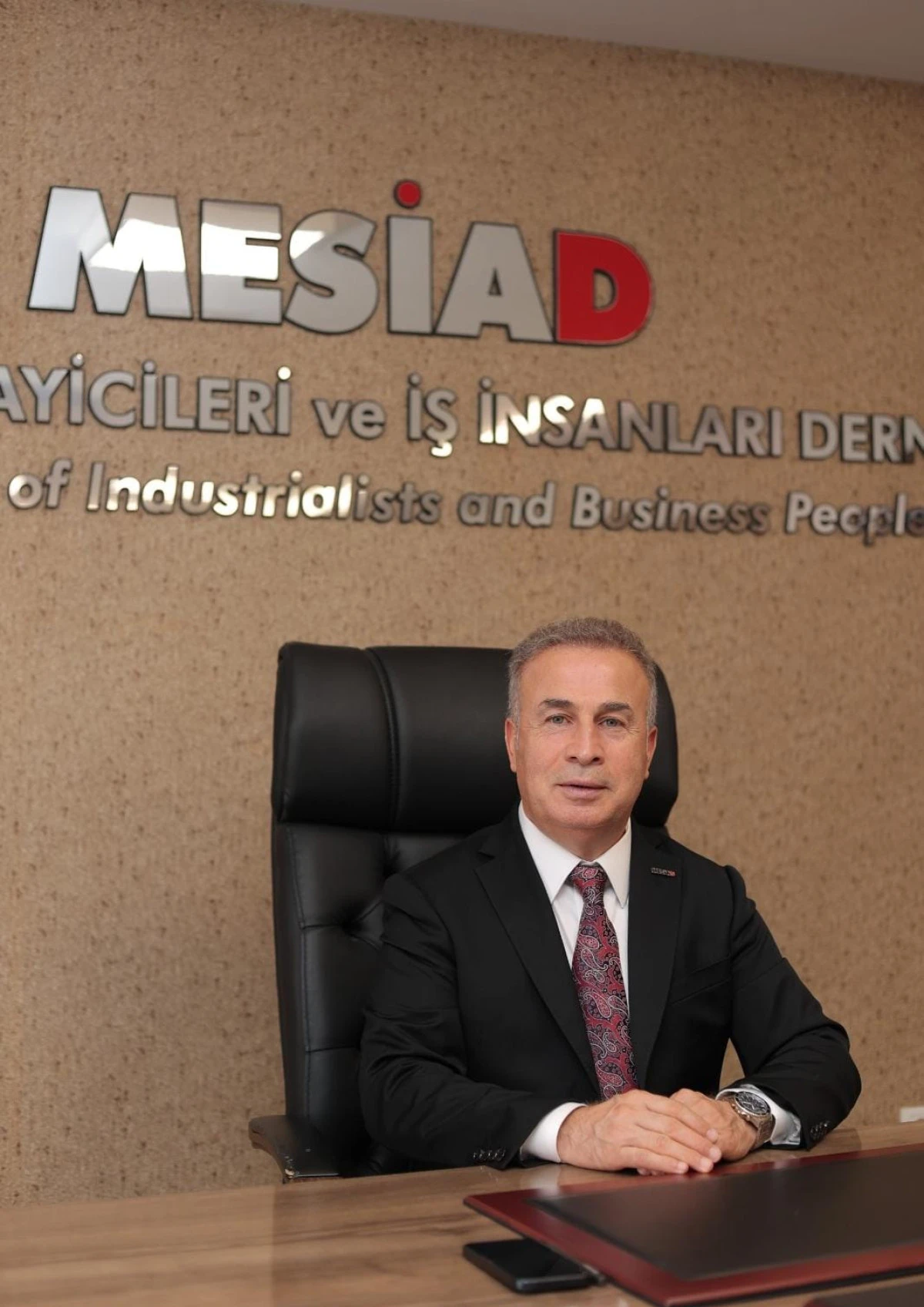 MESİAD BAŞKANI ADNAN G&Uuml;NDOĞDU&rsquo;DAN 10 OCAK &Ccedil;ALIŞAN GAZETECİLER G&Uuml;N&Uuml; MESAJI