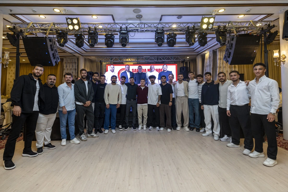 MEZİTLİ 33 SPOR’A “SAHADA MÜCADELE, GECEDE DESTEK” GECESİ 