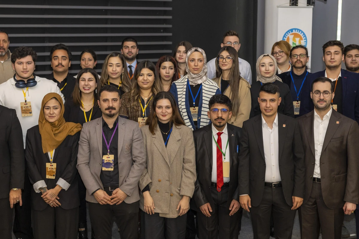 MEZİTLİ BELEDİYESİ&rsquo;NDEN GEN&Ccedil;LERE MECLİS DENEYİMİ