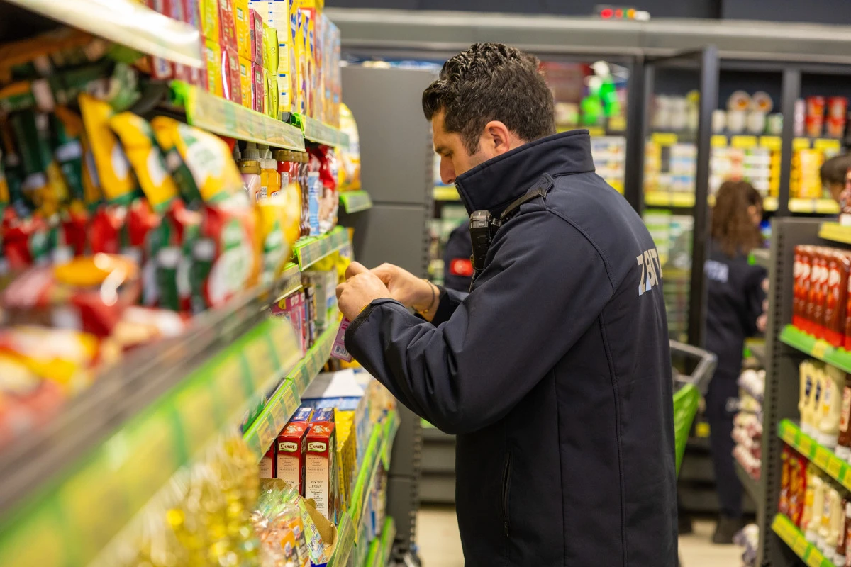 MEZİTLİ BELEDİYESİ&rsquo;NDEN GIDA G&Uuml;VENLİĞİ DENETİMİ: SAĞLIĞI TEHDİT EDEN &Uuml;R&Uuml;NLERE GE&Ccedil;İT YOK