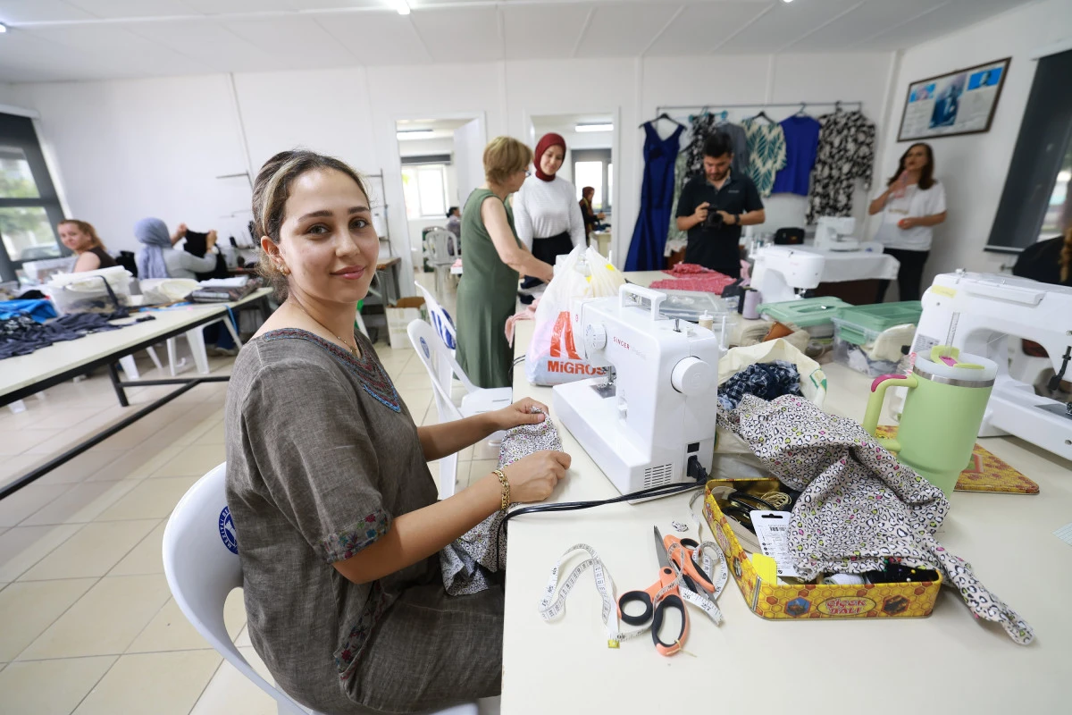 MEZİTLİ BELEDİYESİ'NDEN KADINLARA DESTEK, EL EMEĞİ EKONOMİYE DÖNÜŞÜYOR