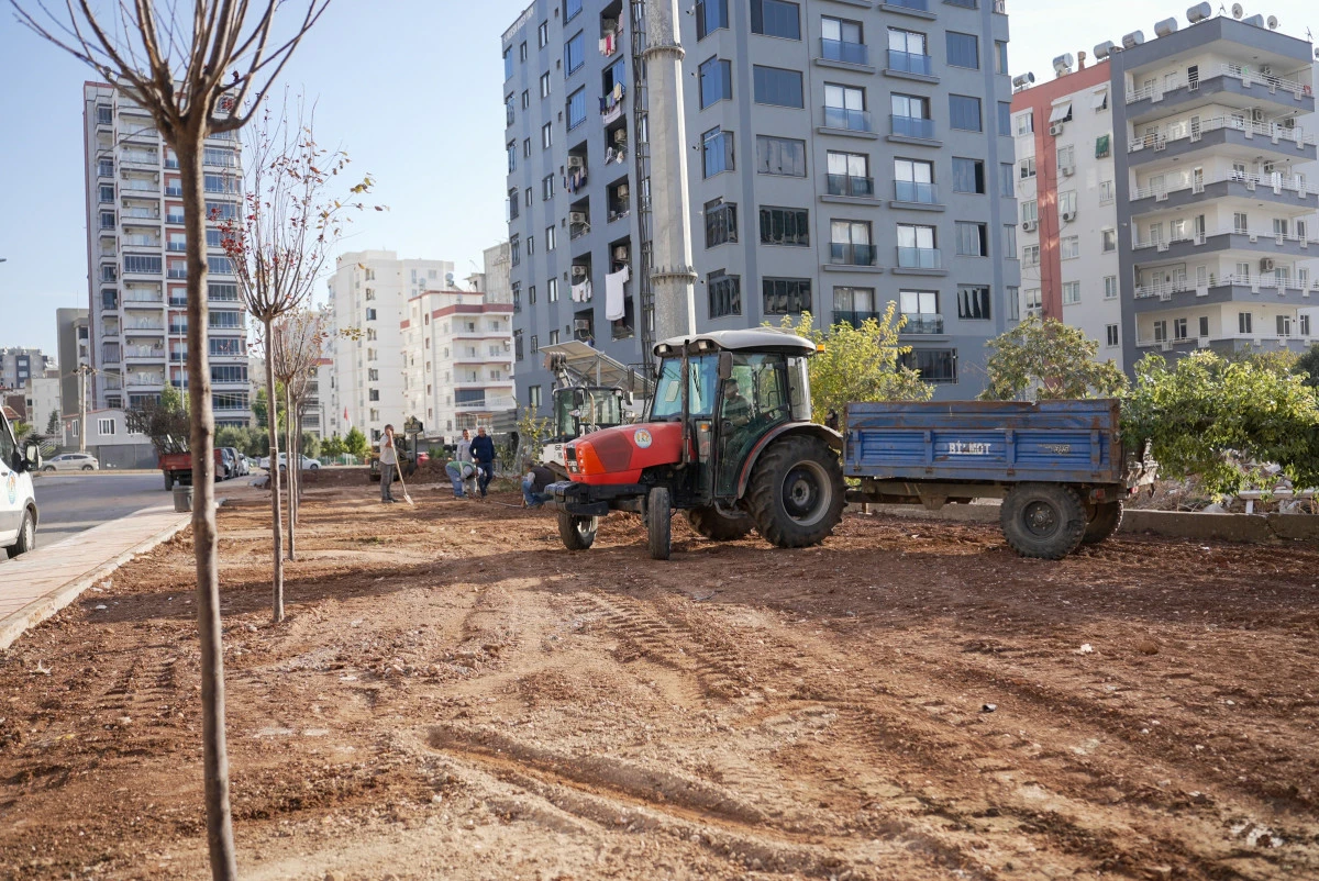 MEZİTLİ’DE AĞAÇLANDIRMA ÇALIŞMALARI  ARALIKSIZ SÜRÜYOR