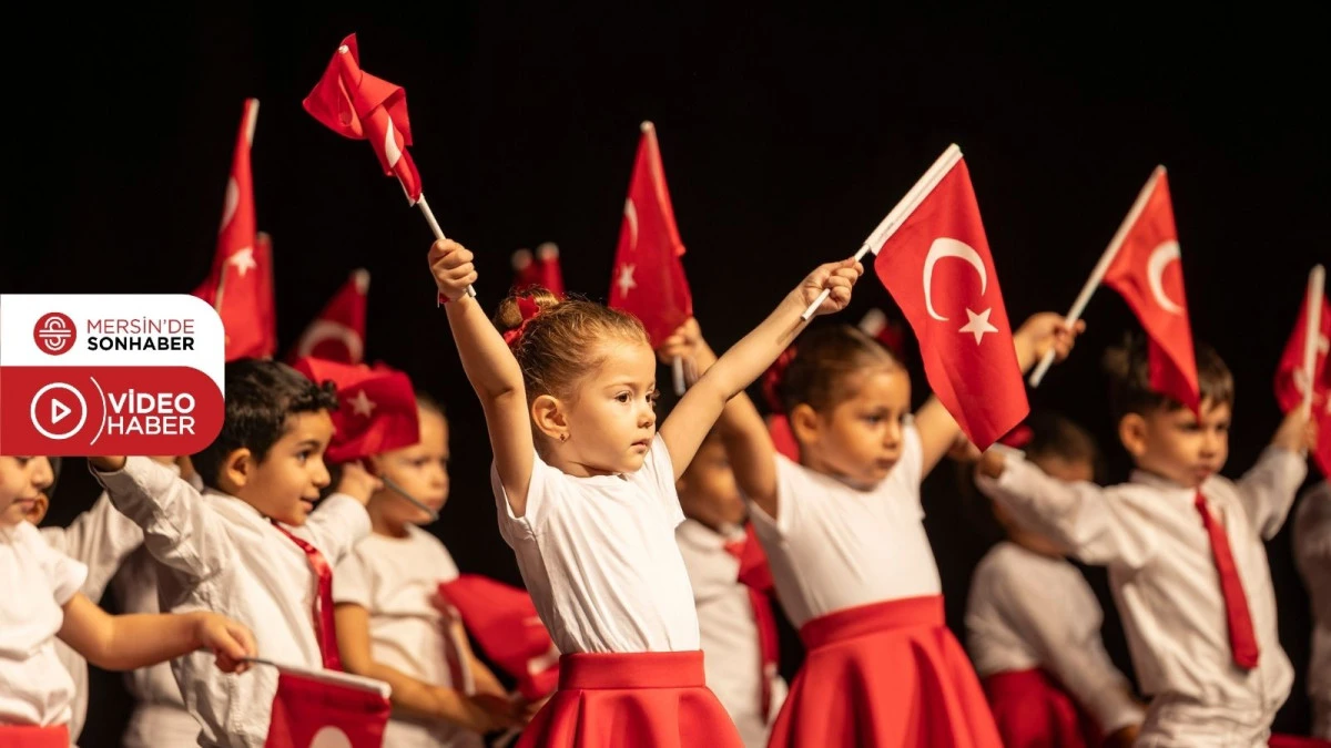 MEZİTLİ’DE MİNİKLERDEN BÜYÜK CUMHURİYET COŞKUSU!