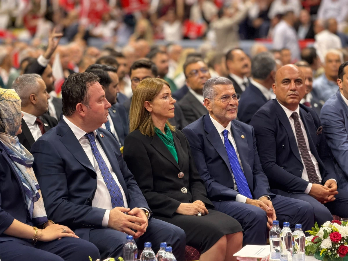 MHP MERSİN MİLLETVEKİLİ UYSAL'DAN İL KONGRESİNDE G&Uuml;&Ccedil;L&Uuml; MESAJ: AKLIMIZDA T&Uuml;RKİYE, G&Ouml;NL&Uuml;M&Uuml;ZDE MİLLET 
