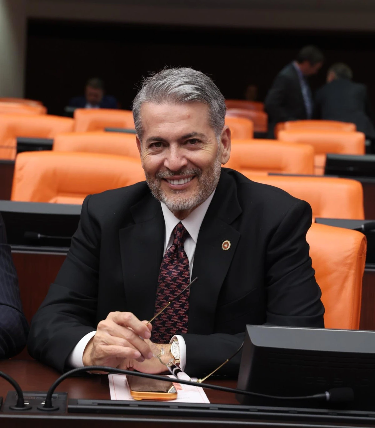 MHP&rsquo;Lİ DR. LEVENT UYSAL&rsquo;DAN KURBAN BAYRAMI MESAJI: BAYRAMLAR BİRLİK VE KARDEŞLİĞİMİZİN EN G&Uuml;&Ccedil;L&Uuml; TEMİNATIDIR