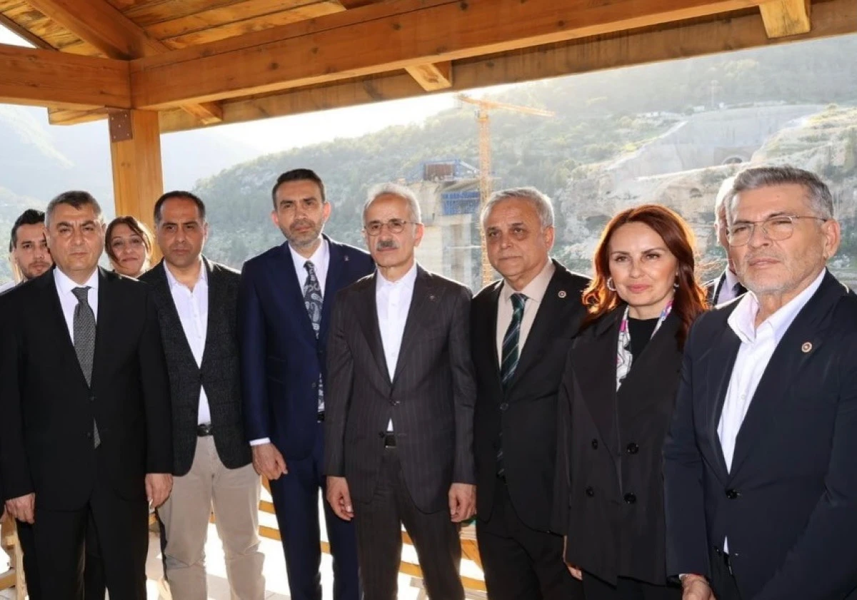 MİLLETVEKİLİ UYSAL: MERSİN B&Ouml;LGESEL LOJİSTİK &Uuml;S OLUYOR