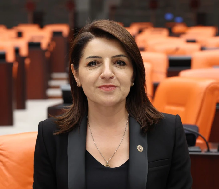 OVP&rsquo;DE 2027 BİLMECESİ: ENFLASYON %21, HARCAMA %39, B&Uuml;T&Ccedil;E A&Ccedil;IĞI %46!