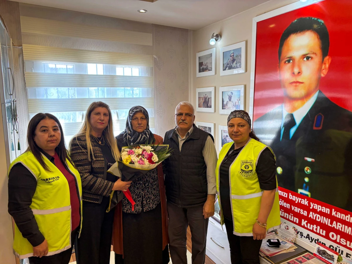 ŞEHİT ANNELERİ ANNELER G&Uuml;N&Uuml;&rsquo;NDE UNUTULMADI