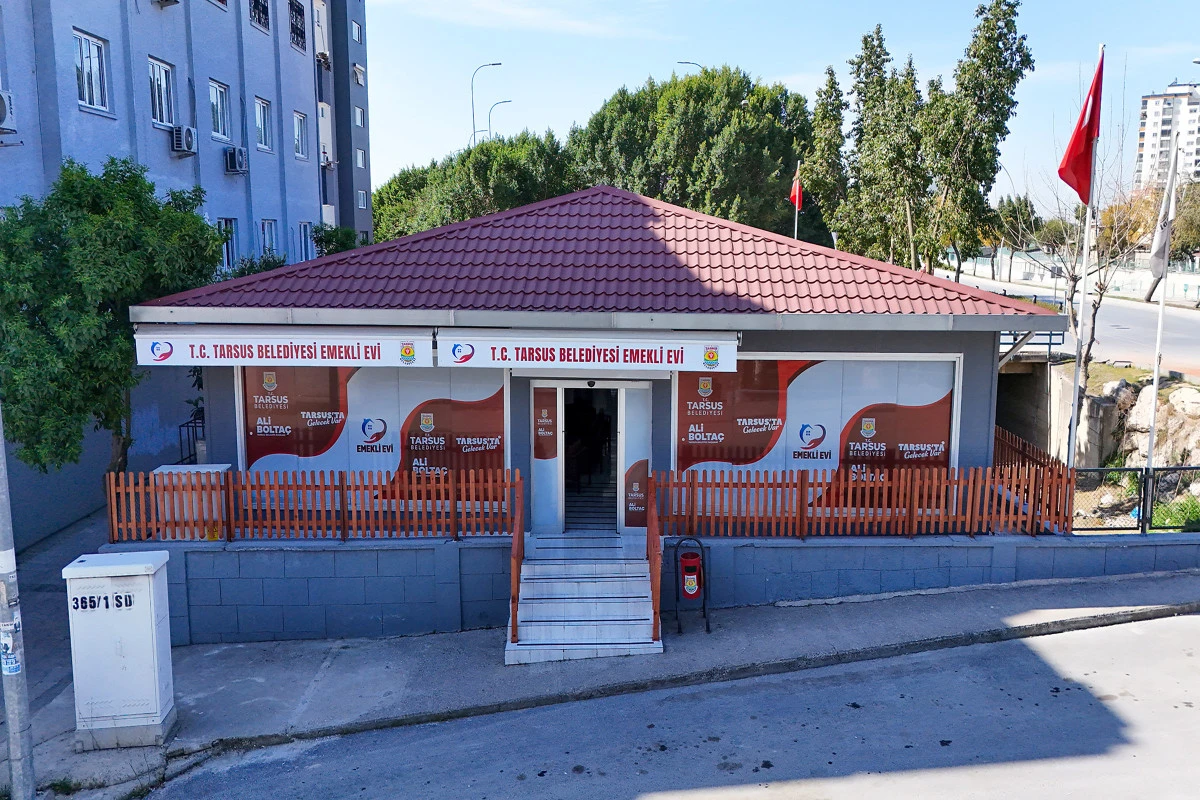 SOHBET, SAĞLIK VE DAYANIŞMA: TARSUS BELEDİYESİ EMEKLİ EVİ’NE BÜYÜK İLGİ