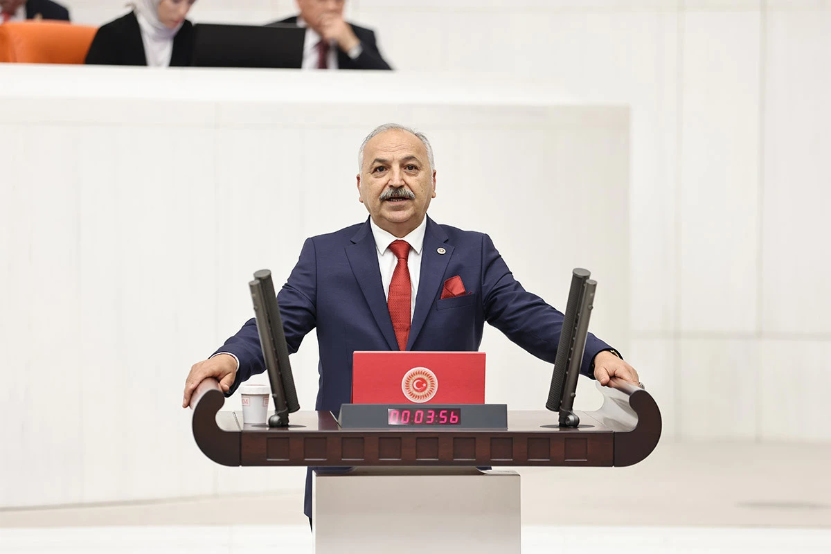 TALAT DİN&Ccedil;ER: &lsquo;LOKANTA VE RESTORANLARDA KDV Y&Uuml;ZDE 1&rsquo;E İNDİRİLMELİ&rsquo;