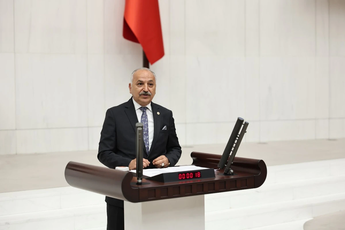 TALAT DİN&Ccedil;ER: &lsquo;VERGİ VE SGK BORCU OLAN ESNAF KADERİNE TERK EDİLİYOR&rsquo;