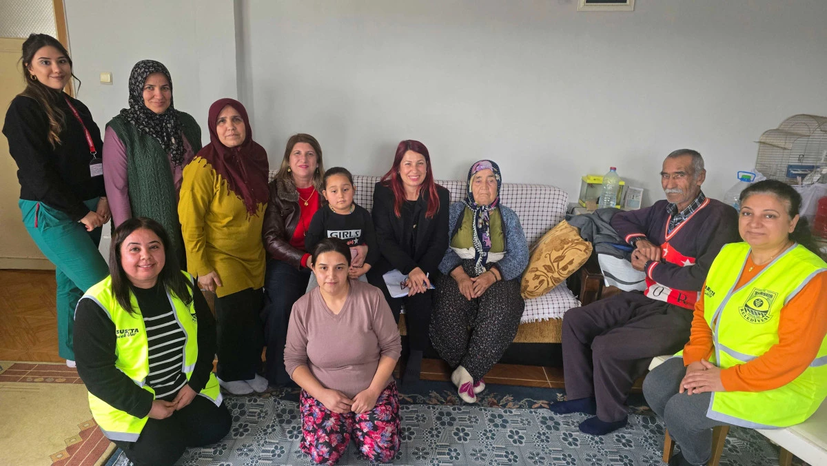 TARSUS BELEDİYESİ KAPI KAPI G&Ouml;N&Uuml;L K&Ouml;PR&Uuml;S&Uuml; KURUYOR 