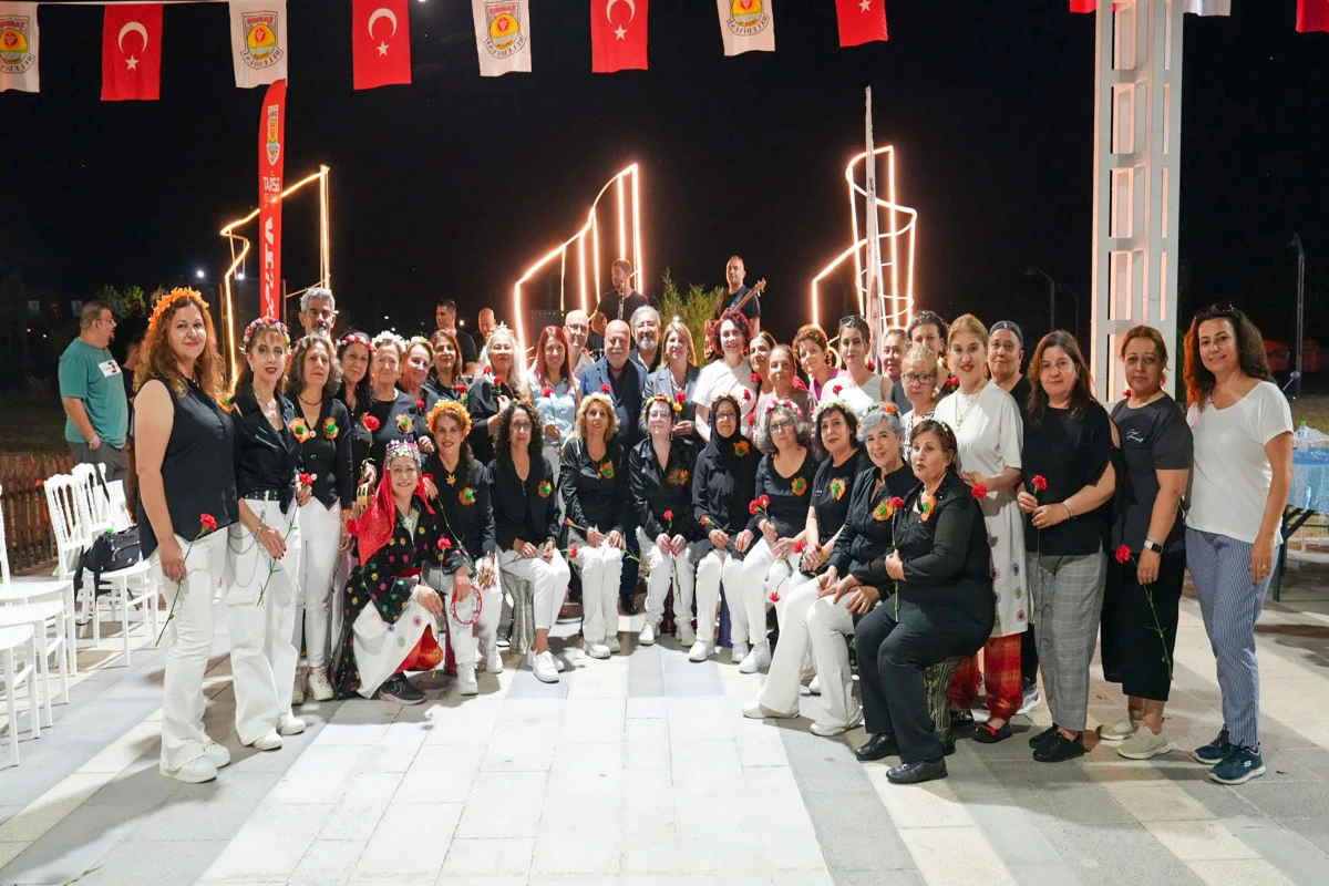 TARSUS BELEDİYESİ’NDEN COŞKULU ANNELER GÜNÜ ETKİNLİĞİ 