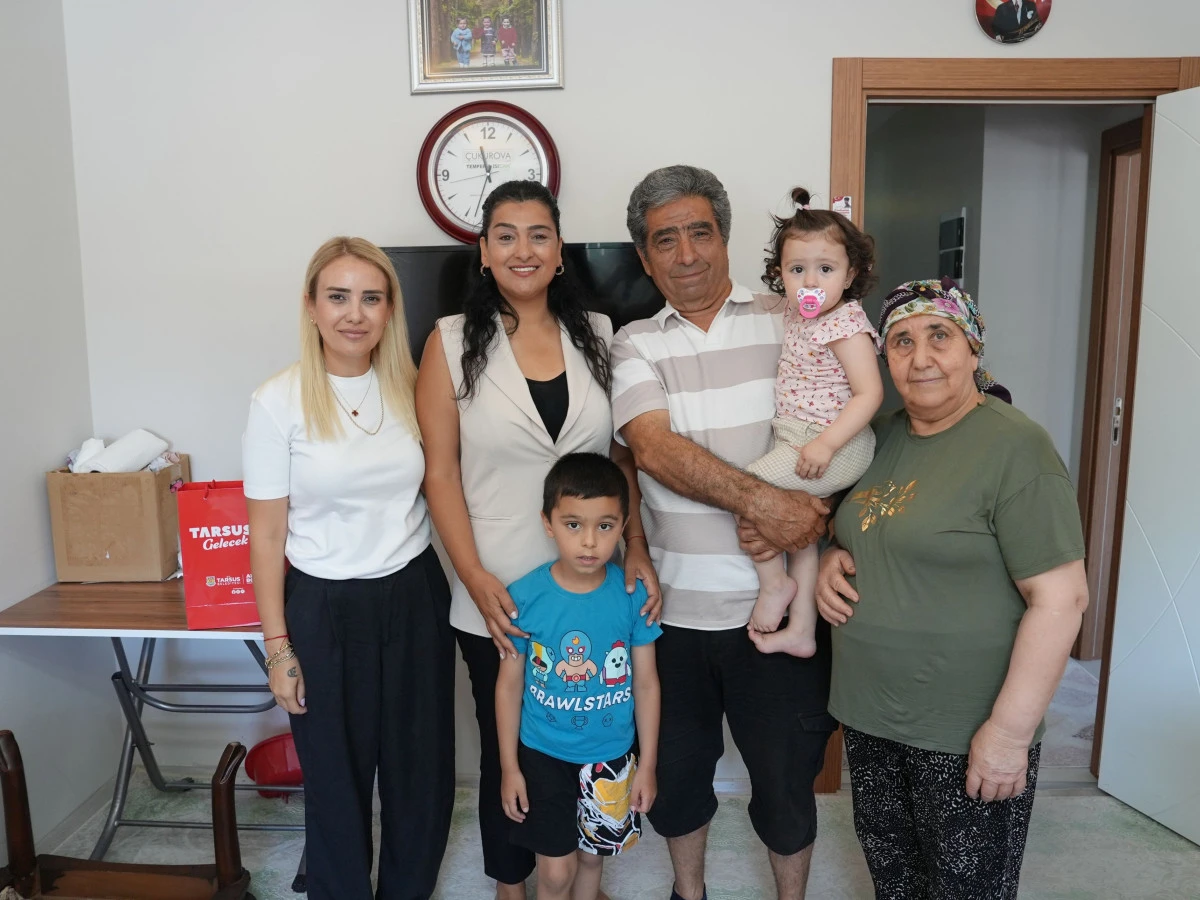 TARSUS BELEDİYESİ&rsquo;NDEN ŞEHİT BABALARINA ANLAMLI ZİYARET