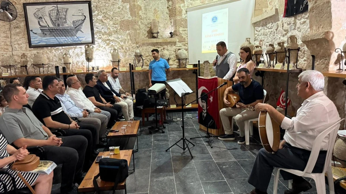 TAŞUCU’NDA ŞİİR VE MÜZİK DOLU GECE